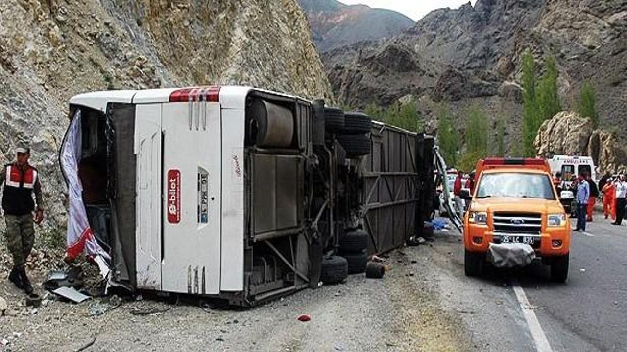 Kanseri yendi trafik kazasında öldü
