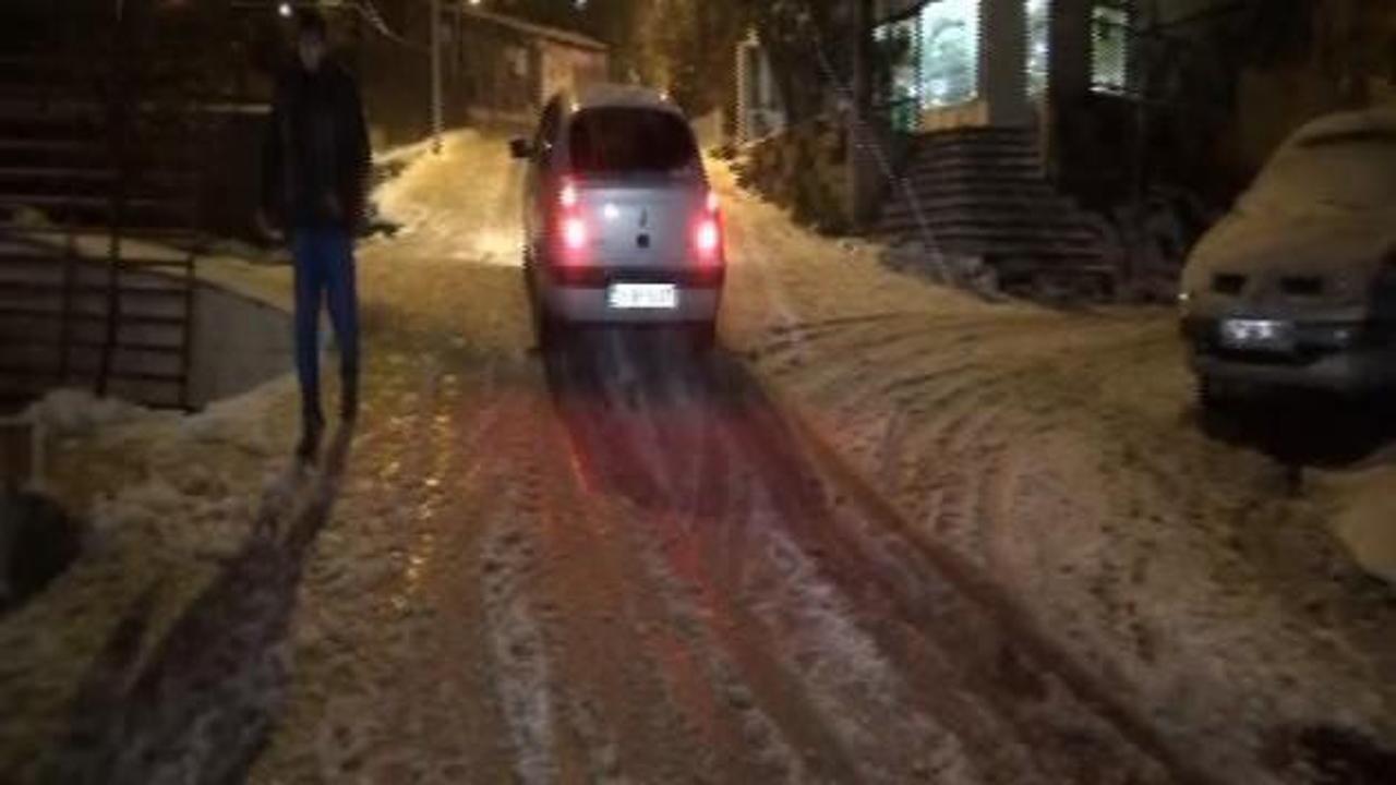 Kar yağışı Anadolu Yakası'nda şiddetini artırdı