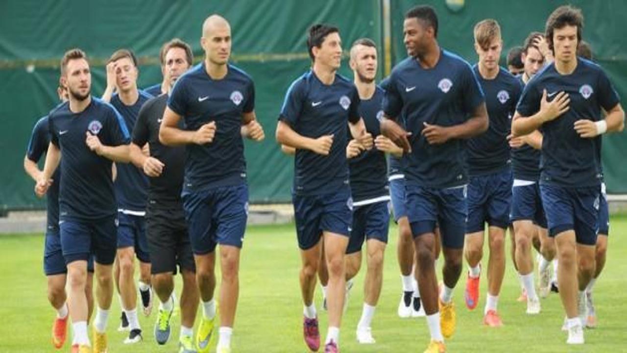 Kasımpaşa top başı yaptı