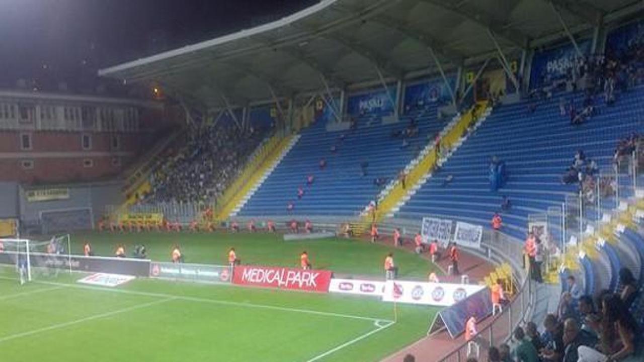 Kasımpaşalı taraftarlardan yönetime protesto