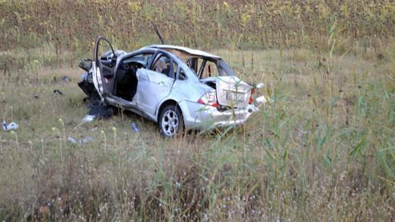 Katliam gibi kaza: 5 &ouml;l&uuml;, 1 yaralı