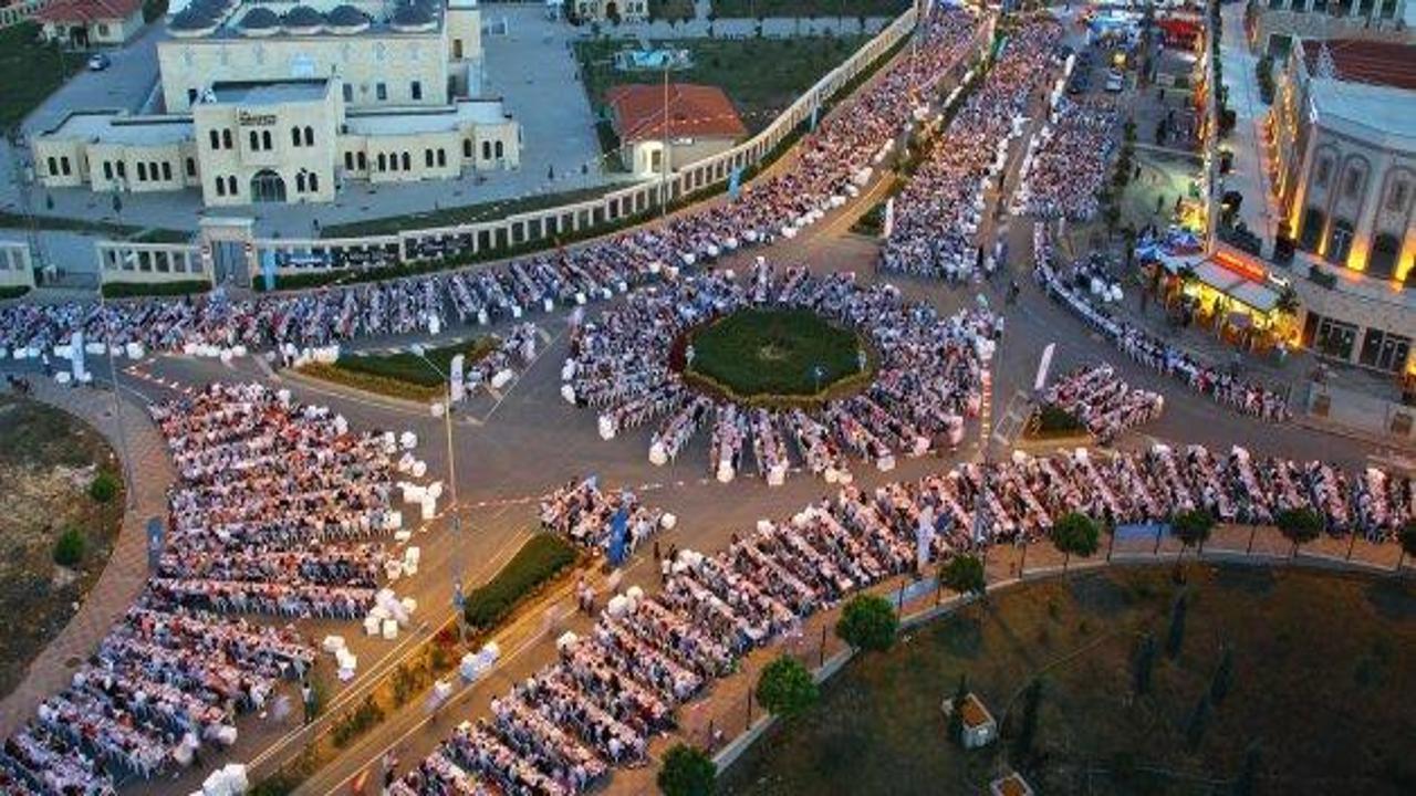 Kayaşehir’de 20 bin kişilik dev iftar