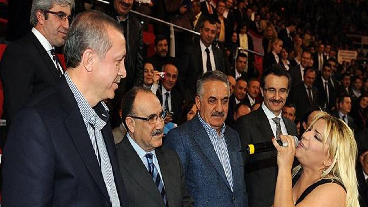 Kibariye Erdoğan'ı öve öve bitiremedi - VİDEO