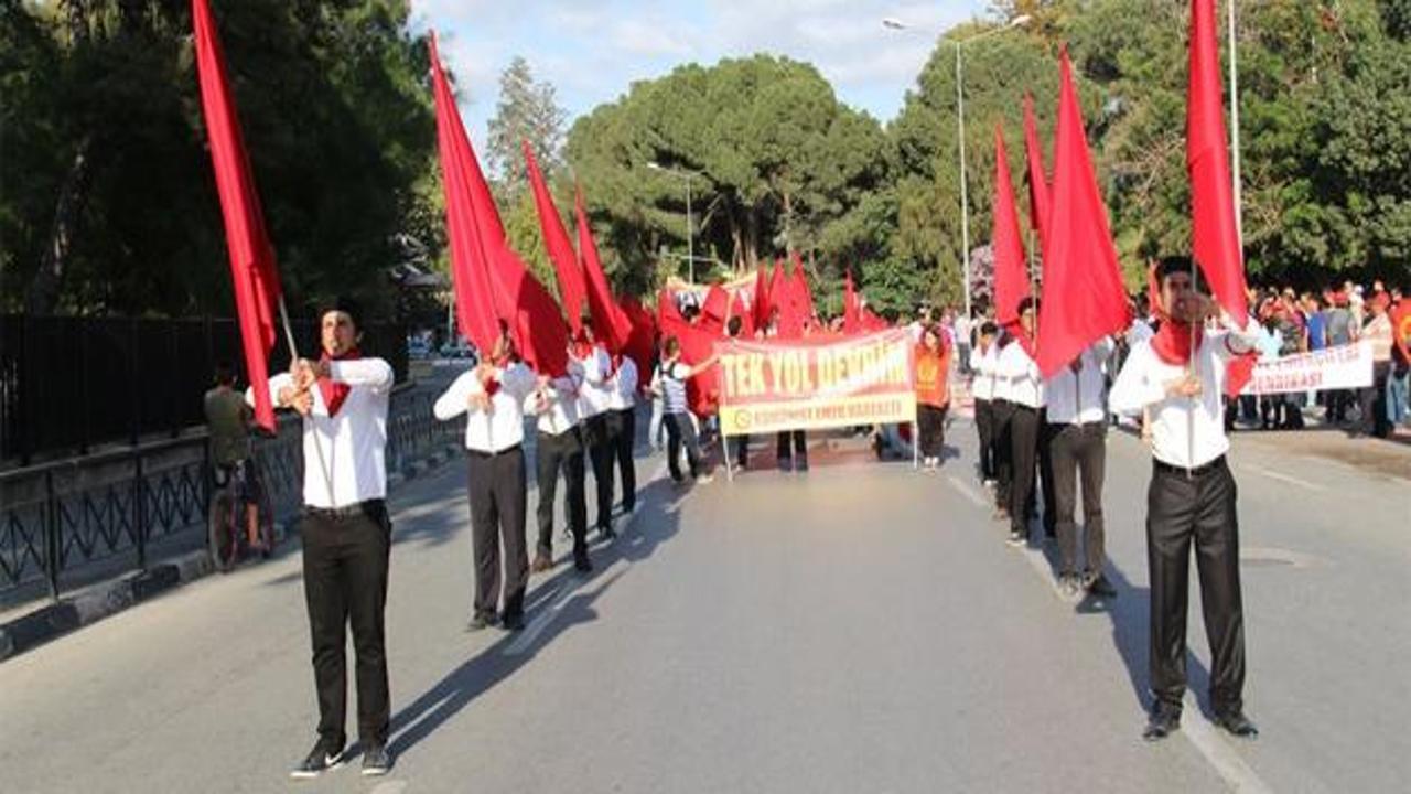 Kıbrıs'ta Türkler ve Rumlardan ortak kutlama