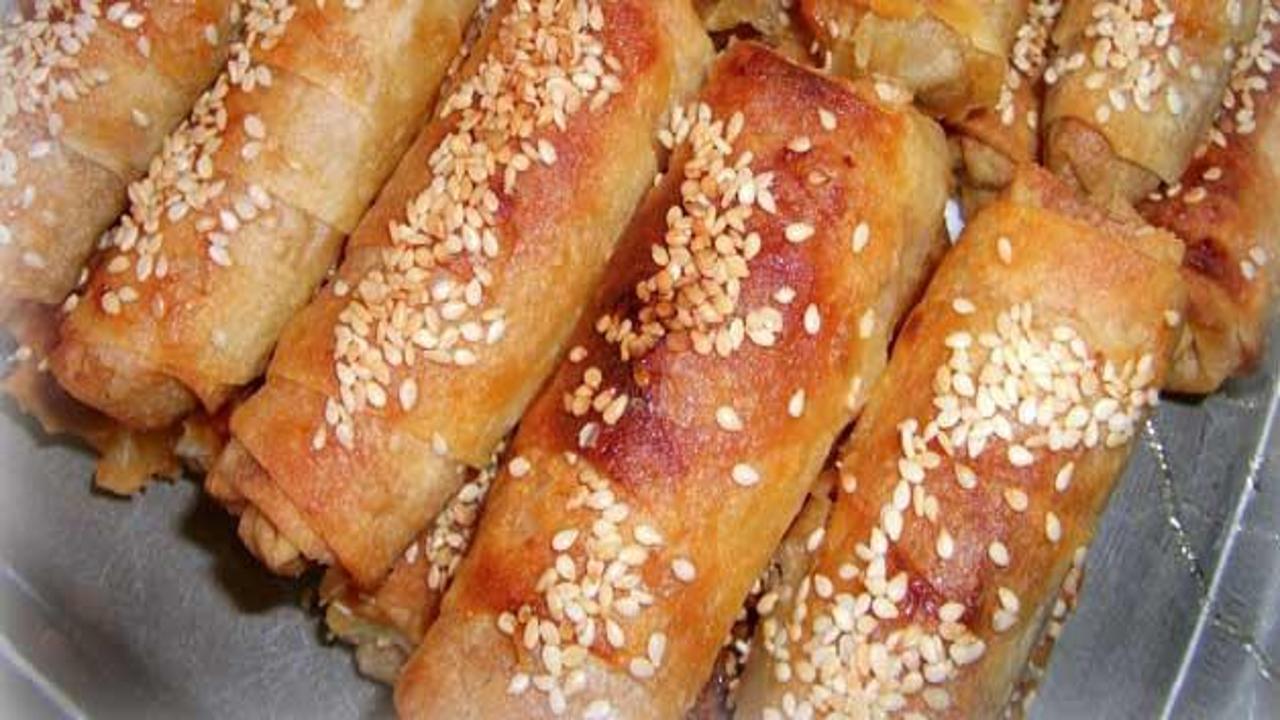 Kıymalı pırasalı börek tarifi