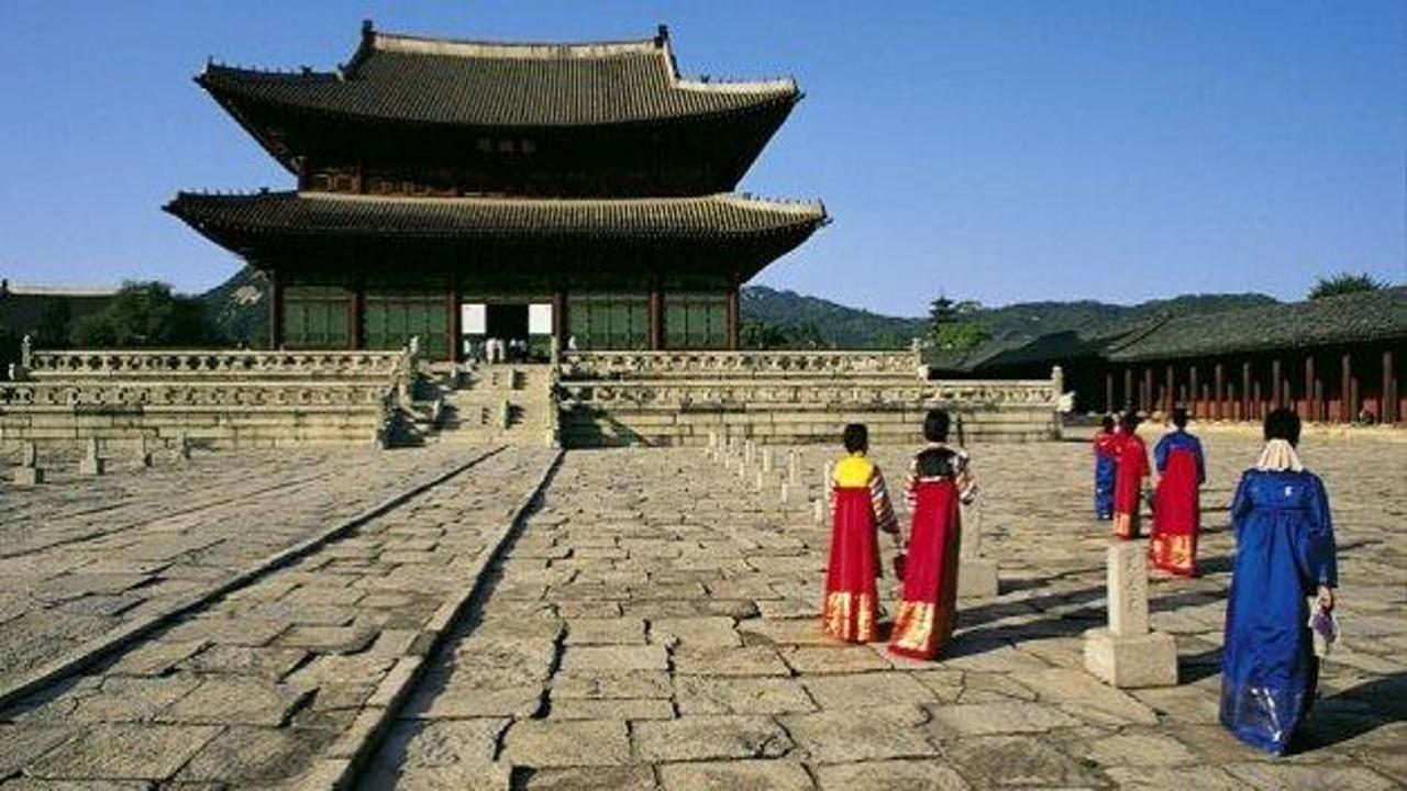 K.Kore'de ABD'li turiste gözaltı