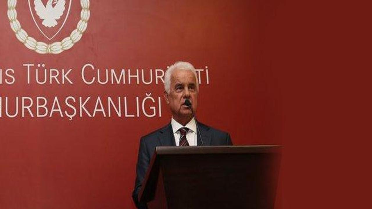 KKTC Cumhurbaşkanı Eroğlu, Arınç'ı kutladı