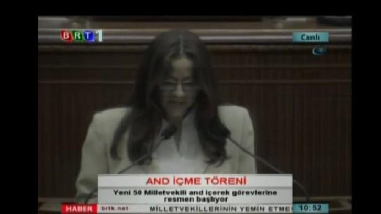 KKTC Meclisi'ndeki yemin töreninde olay