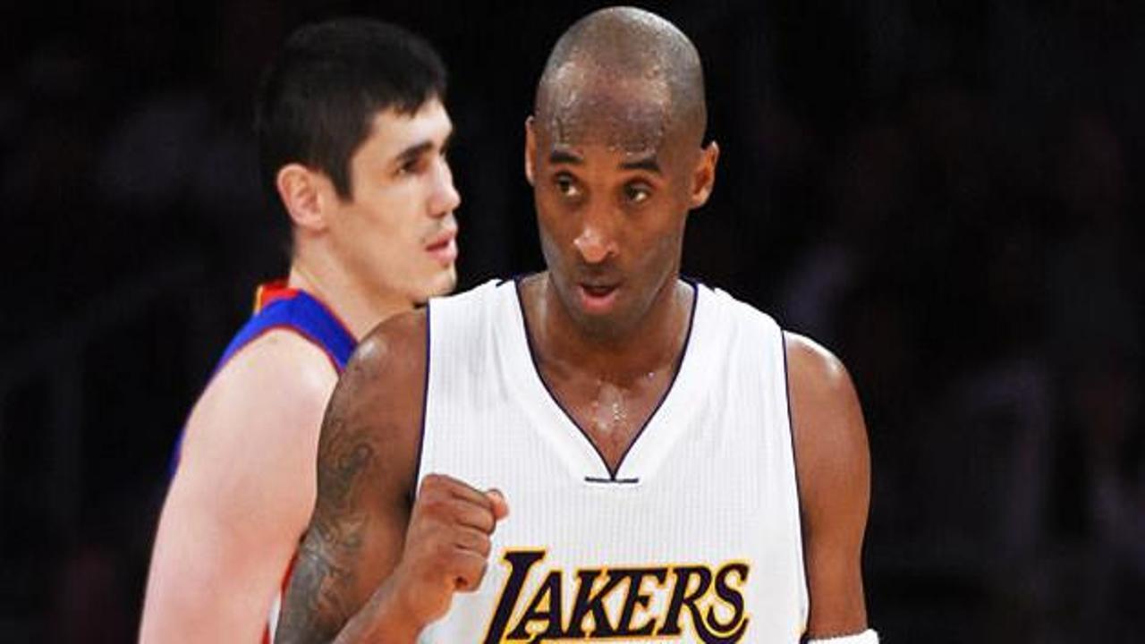 Kobeli Lakers Ersanlı Detroit'e acımadı!