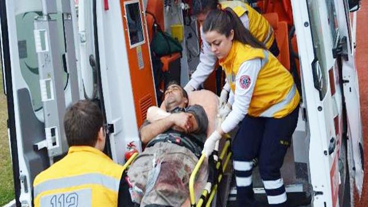   Antalya'da  otomobille tır çarpıştı: 1 ölü