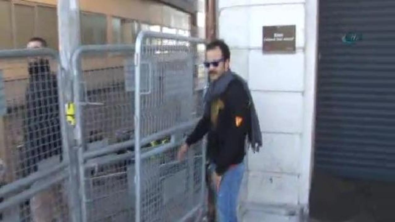 Komiser Yasin'e polis bariyeri engeli