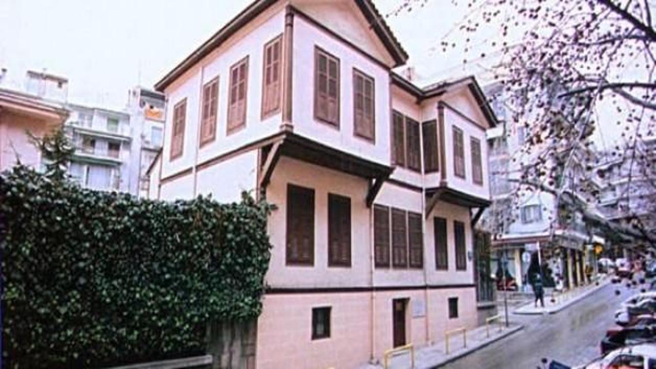 Komşudan Atatürk Evi'nde evlilik teklifi