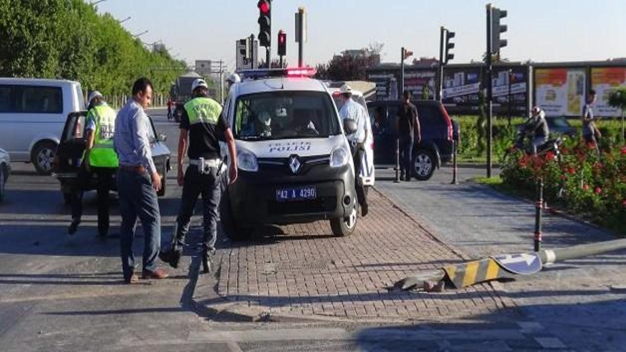 Konya'da feci kaza: 1'i ağır 16 yaralı