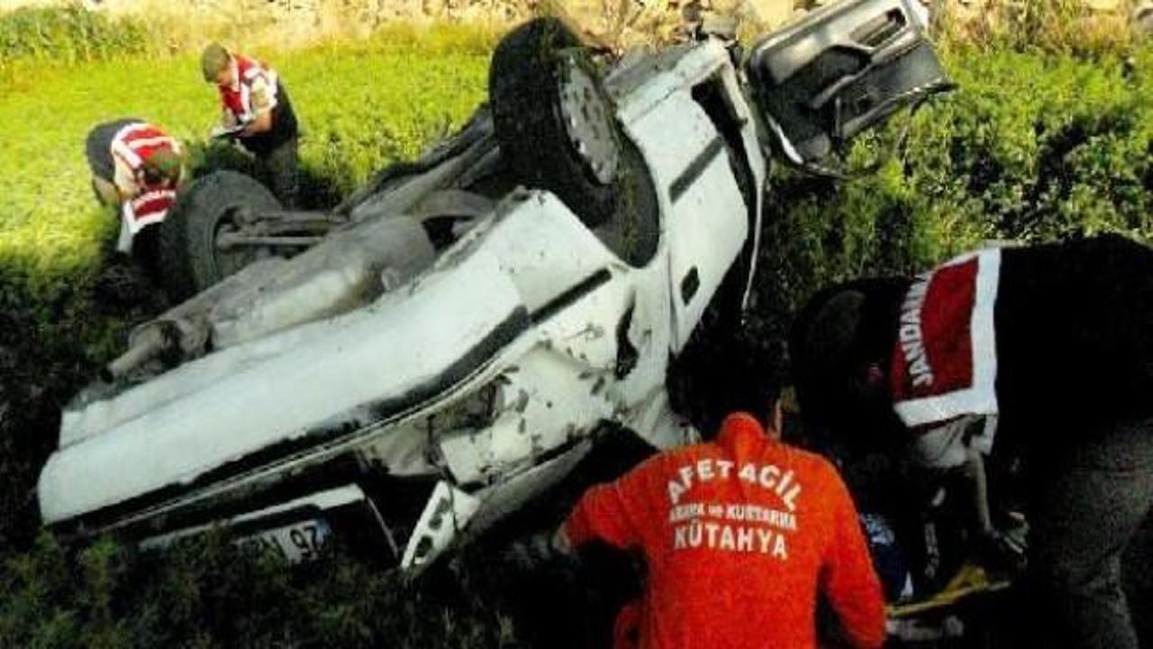 Kütahya'da kaza: 1 ölü, 4 yaralı
