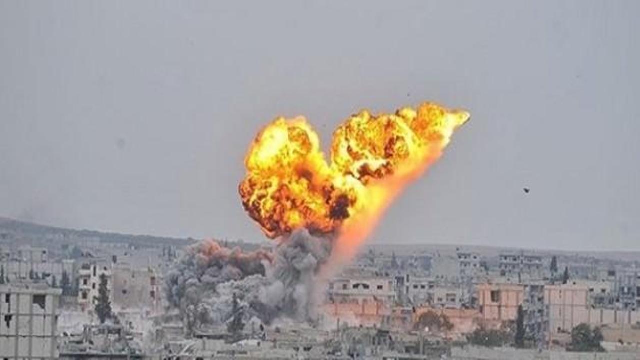 Libya'da savaş uçakları petrol tankerine saldırdı