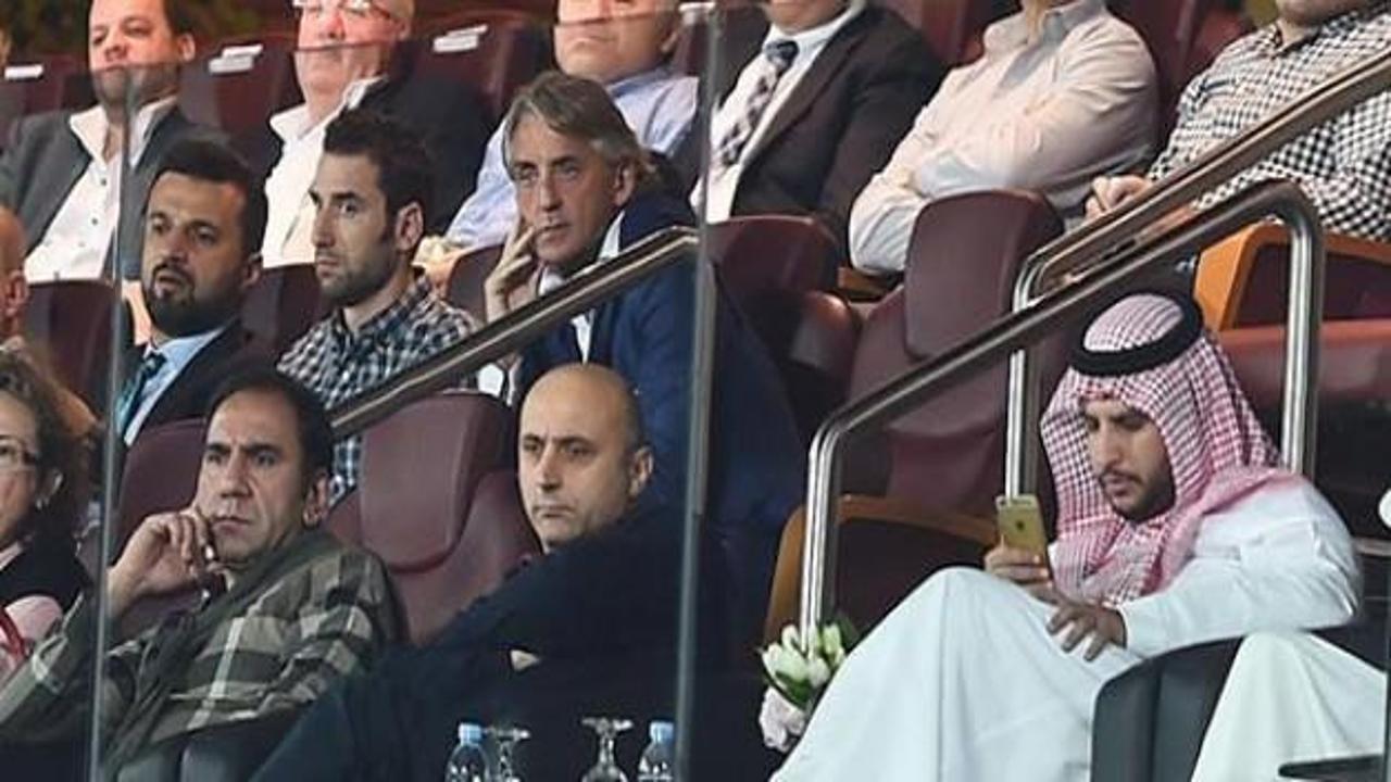 Mancini Katar'da 2 Türk yıldızı izledi