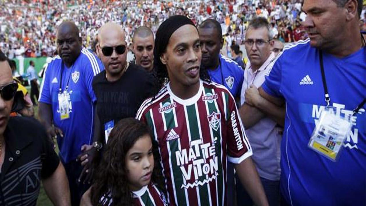 Maracana'da Ronaldinho rüzgarı!