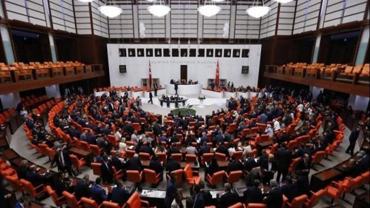 Meclis'te AK Parti ve CHP kavgası