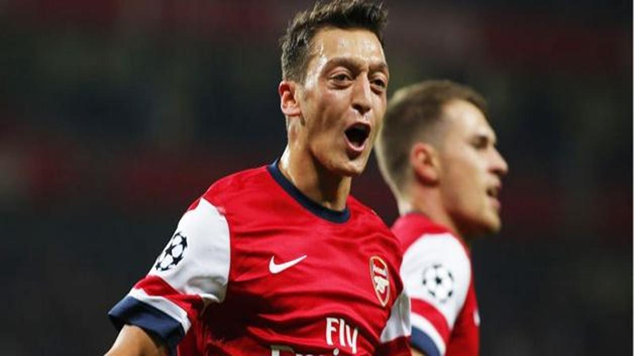 Mesut Özil'den Beşiktaş'a ilk yorum!