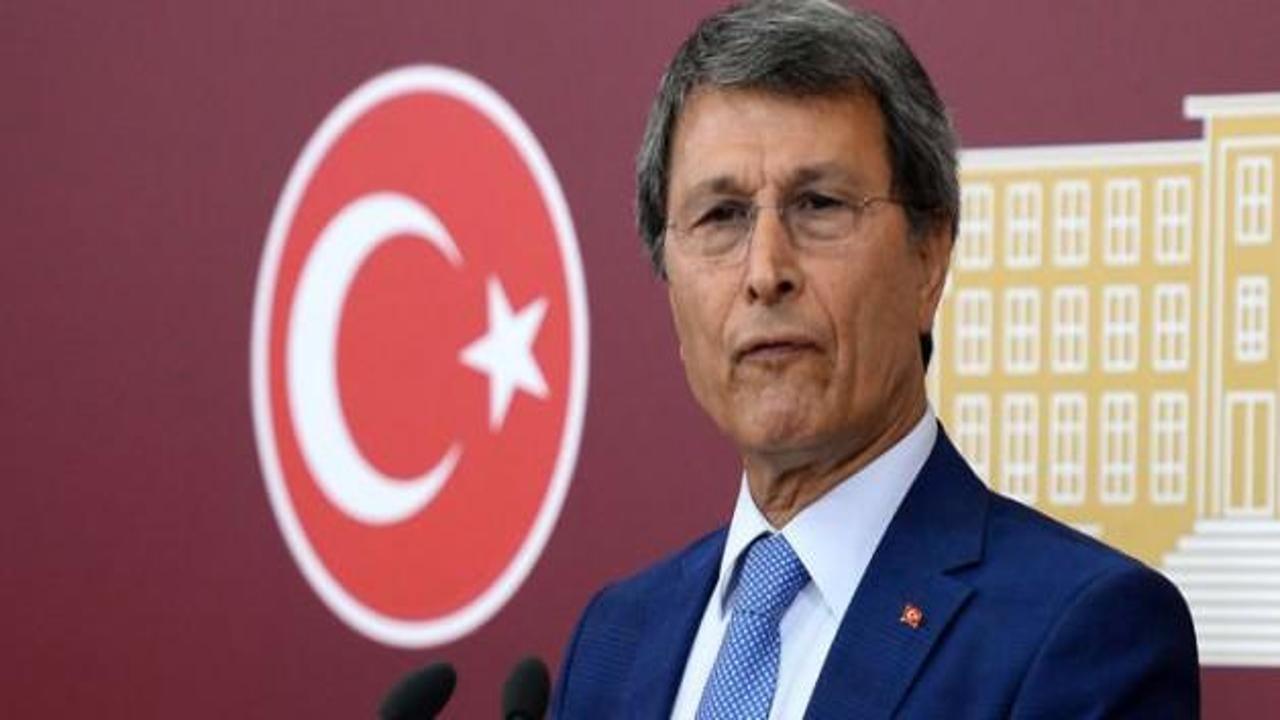 Bahçeli, Yusuf Halaçoğlu'nu görevden aldı