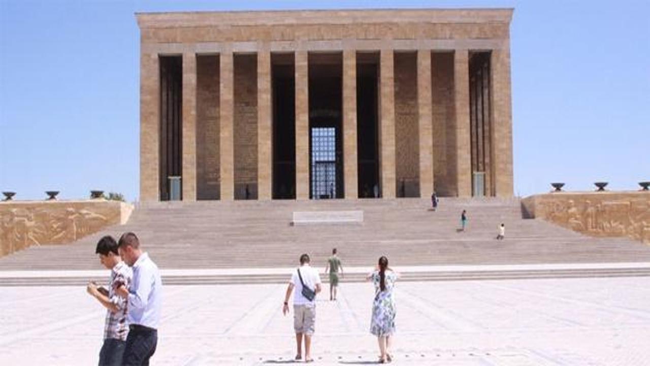 MHP'liden Anıtkabir'le ilgili şok iddia!