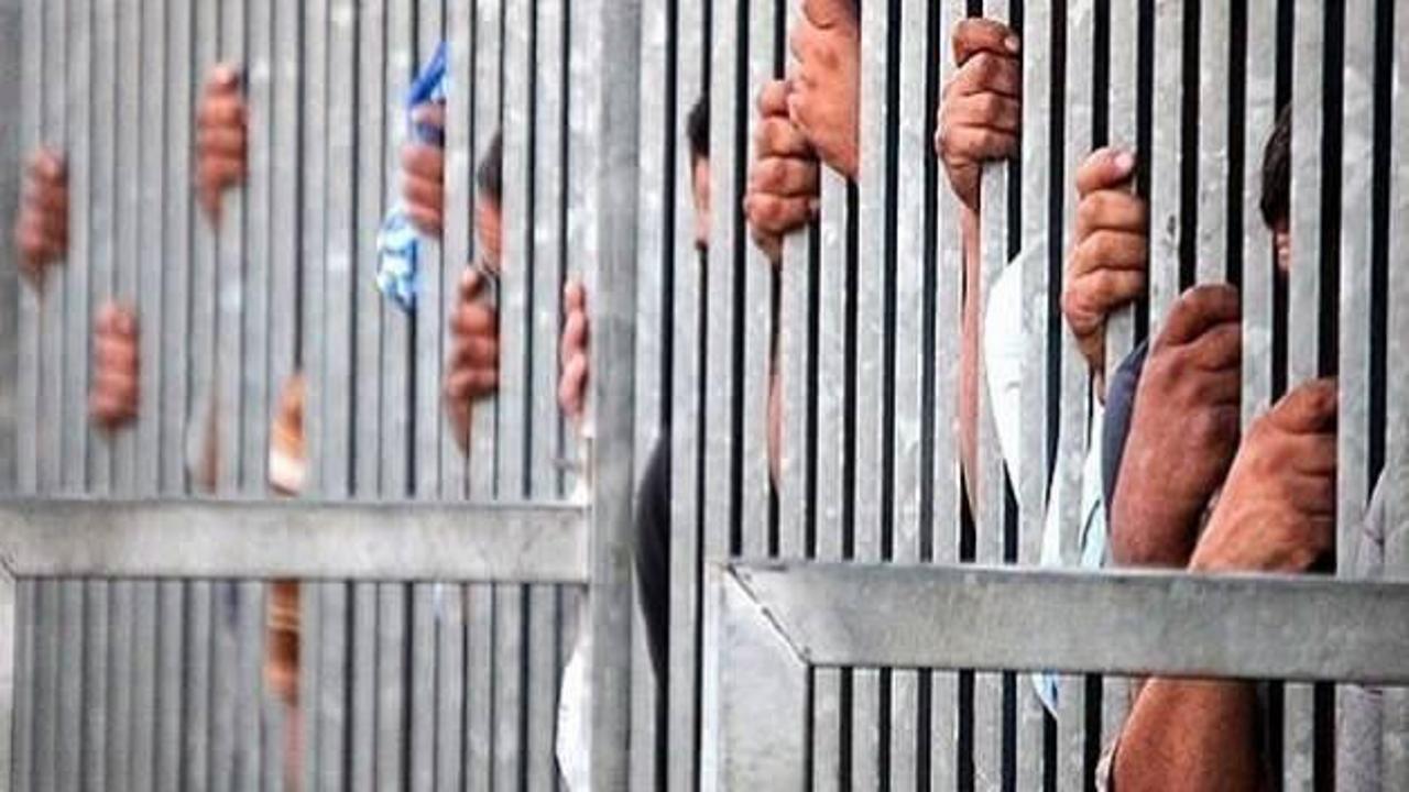 Mısır'da darbe karşıtları hapis cezası