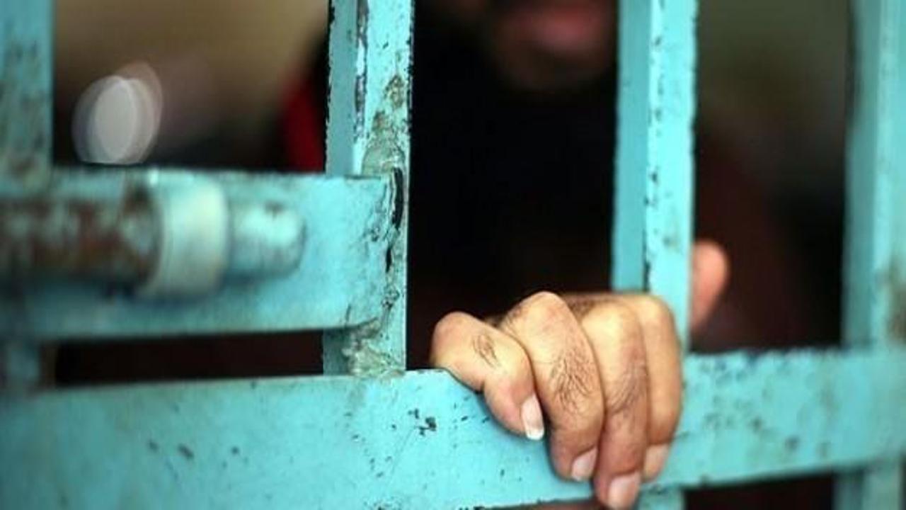 Mısır'da iki darbe karşıtı hapishanede öldü