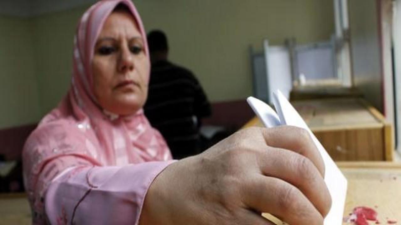 Mısır'da se&ccedil;imin ilk turu sona erdi