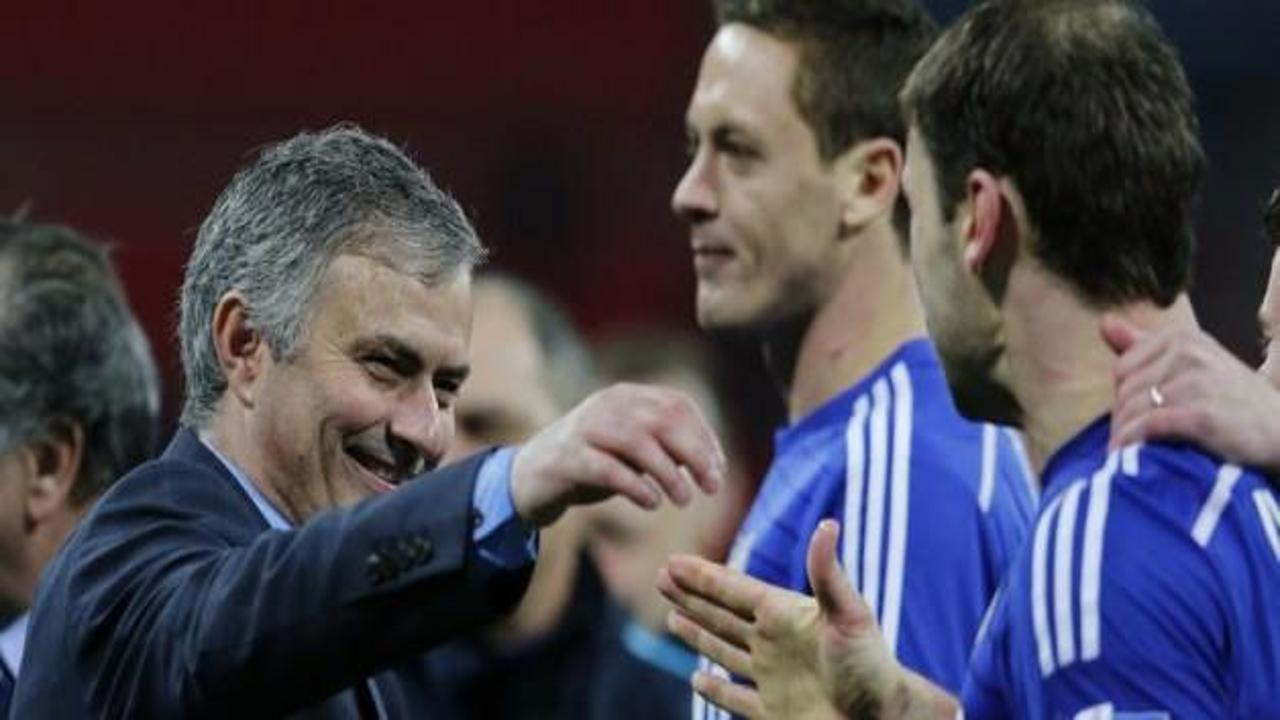 Mourinho: Bir çocuk gibi mutluyum