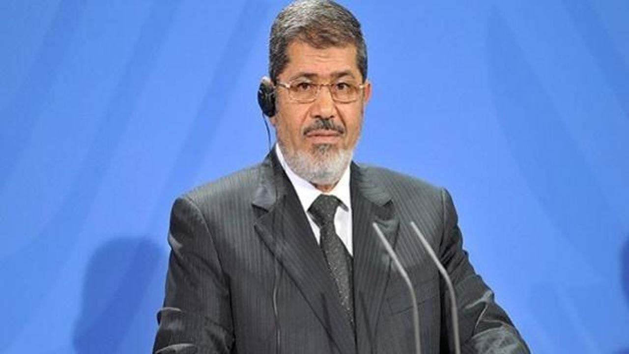 Mursi'nin heyetinden 7 kişiye izin