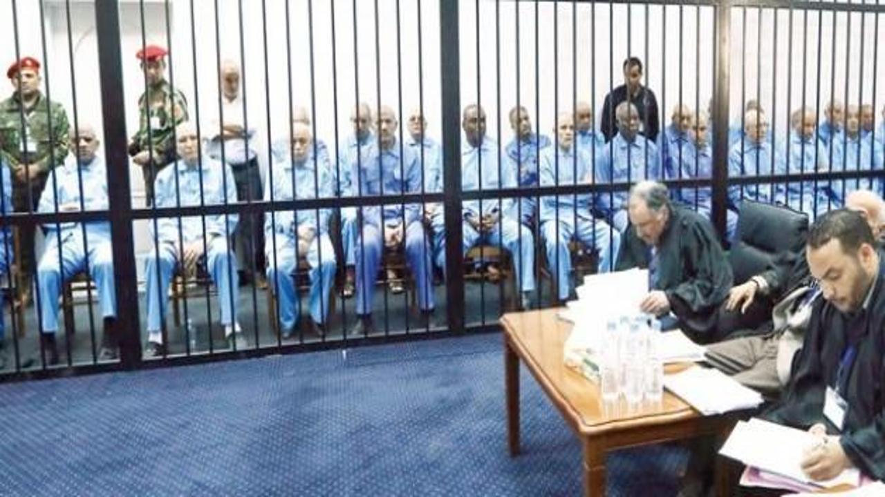 Kaddafi rejiminin yetkilileri duruşmada