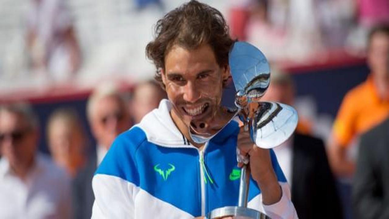 Rafael Nadal tarihe geçti!