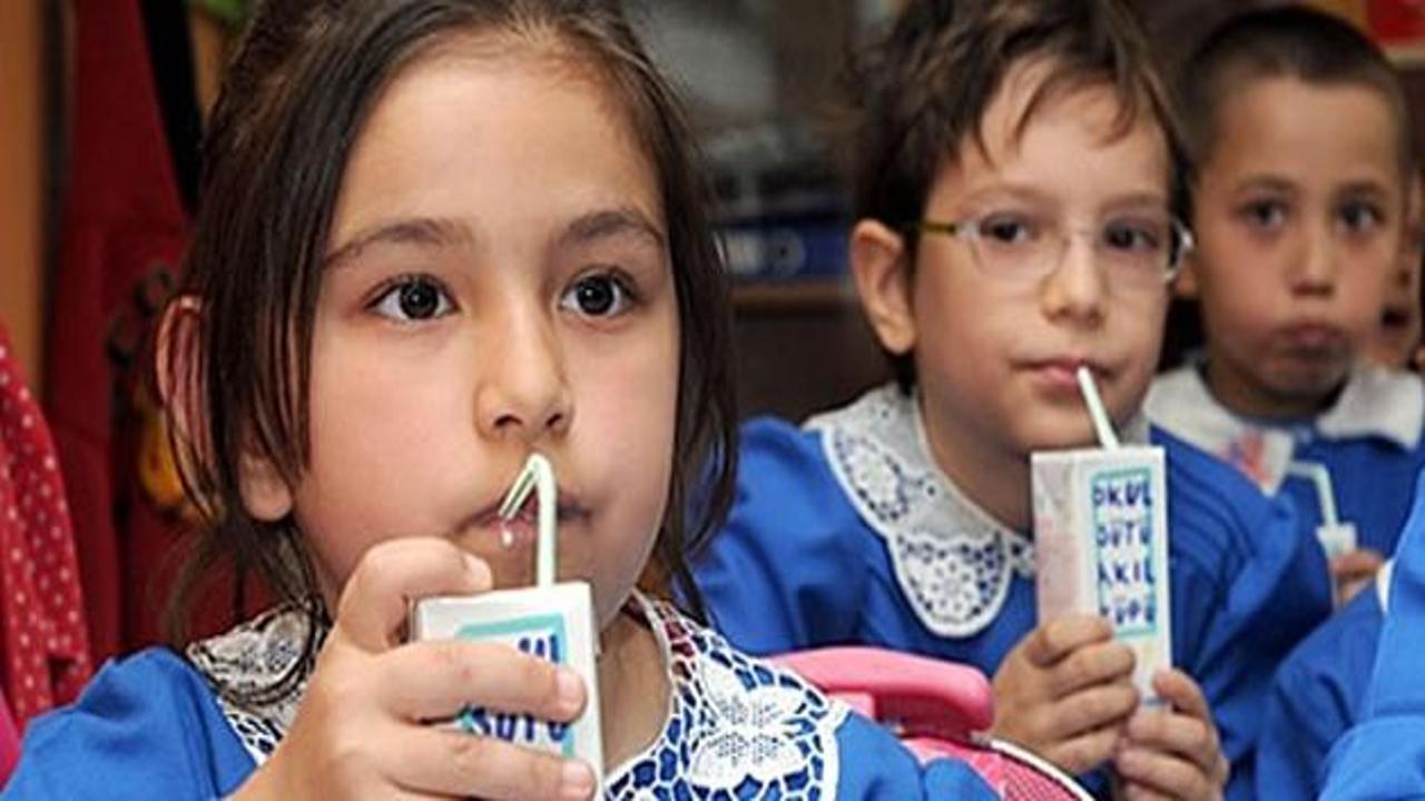 Okullarda üç gün süt iki gün kuru üzüm dağıtılacak
