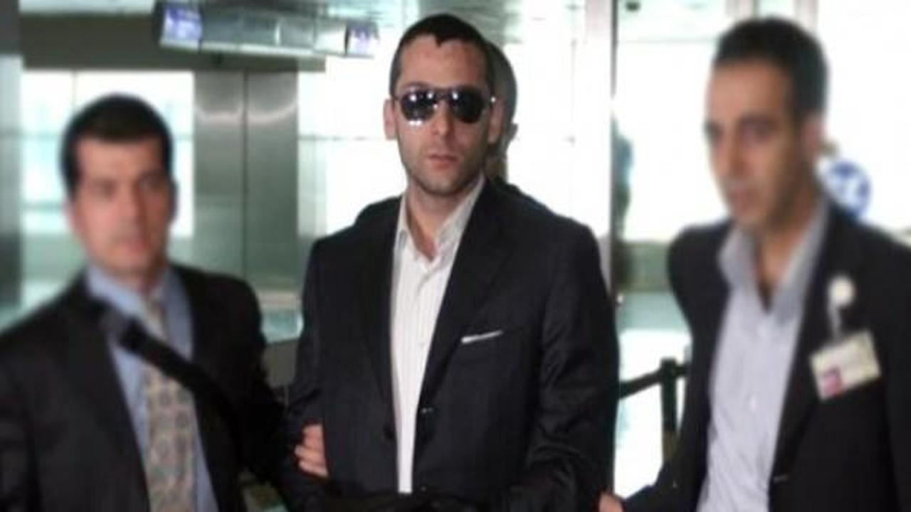 Onur &Ouml;zbizerdik kimdir? D&uuml;ndar Kılı&ccedil;'ın torunu