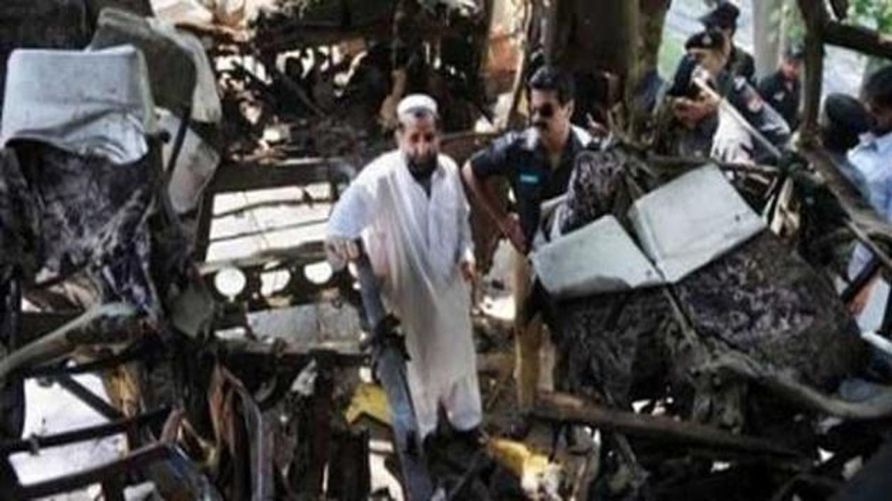 Pakistan'da trafik kazası: 6 ölü