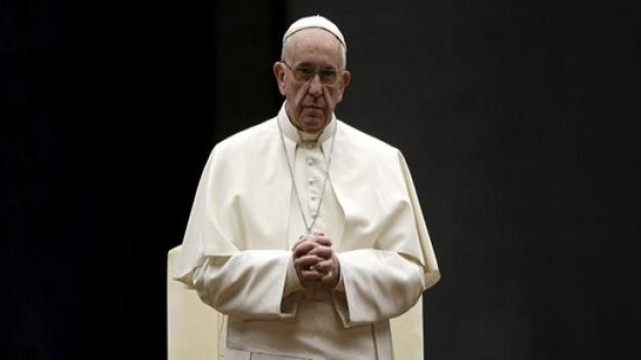Papa'ya suikast girişimi: 5 gözaltı
