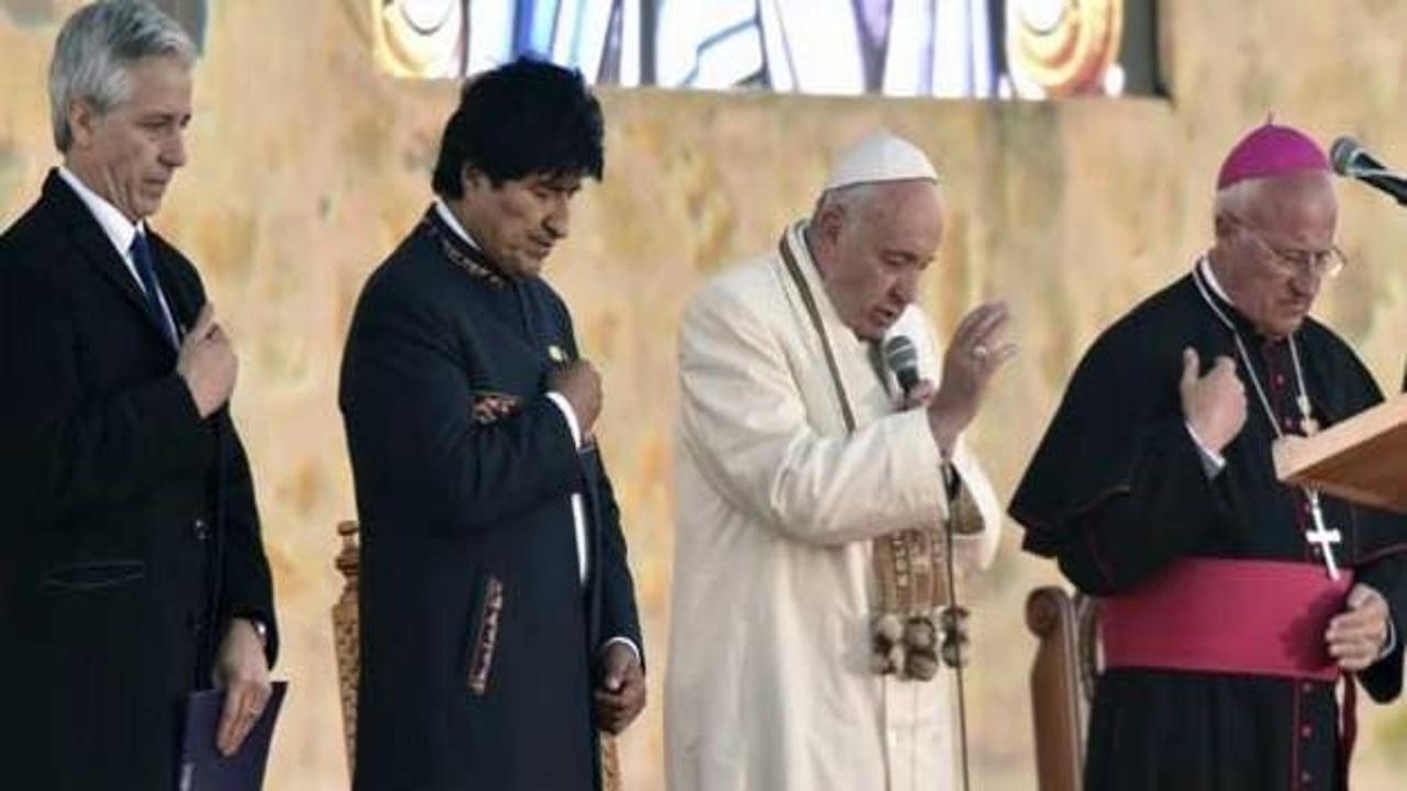 Papa'dan yerli soykırımı için özür