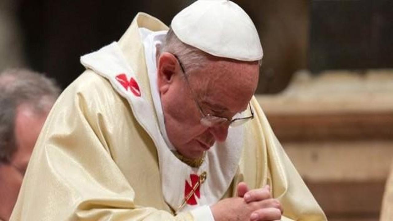 Papa'ya şok suikast iddiası