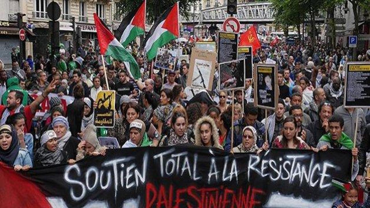 Paris'te Filistin'e destek yasaklandı