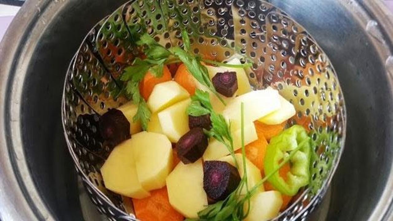 Pişen sebzeler rengini mi kaybediyor?