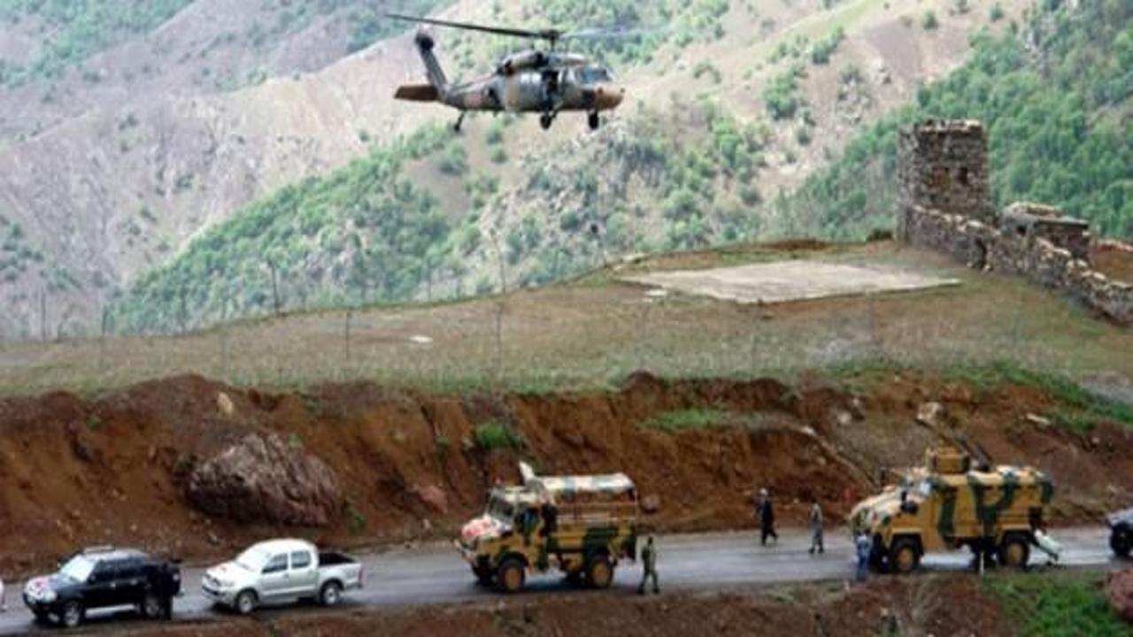 PKK'lı teröristler askeri üs bölgesine ateş açtı