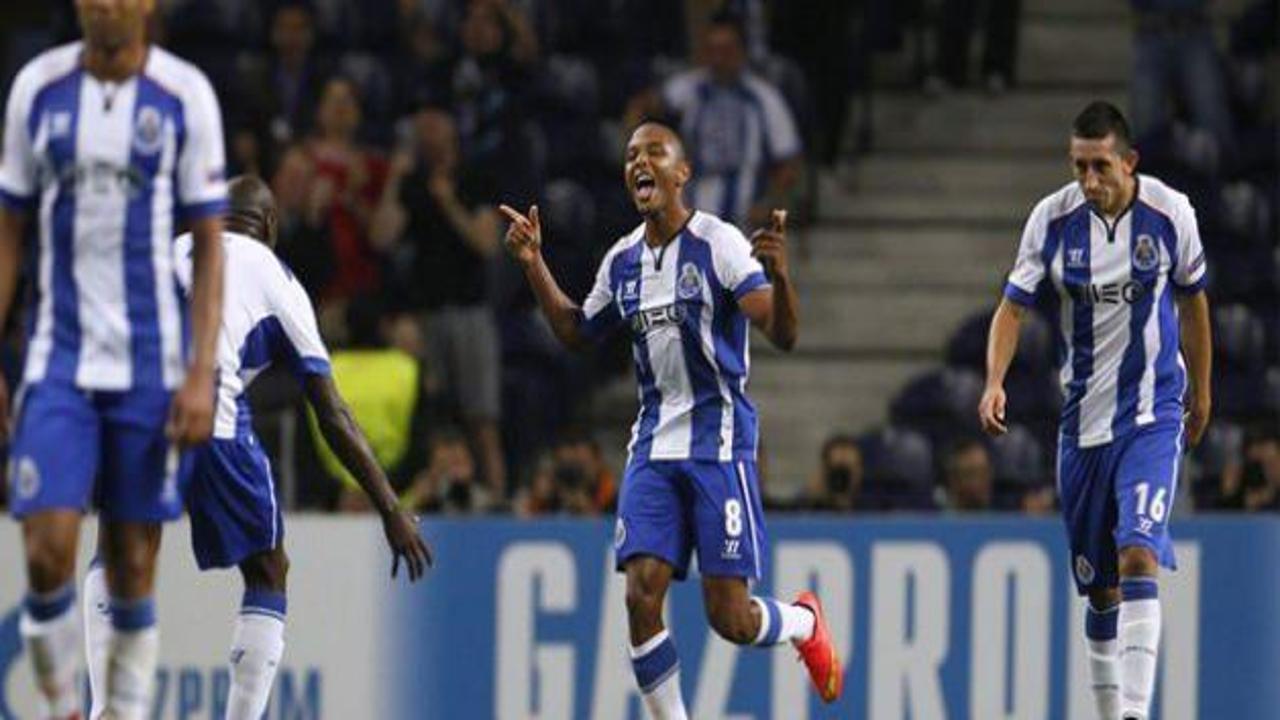 Porto'dan gol bombardımanı