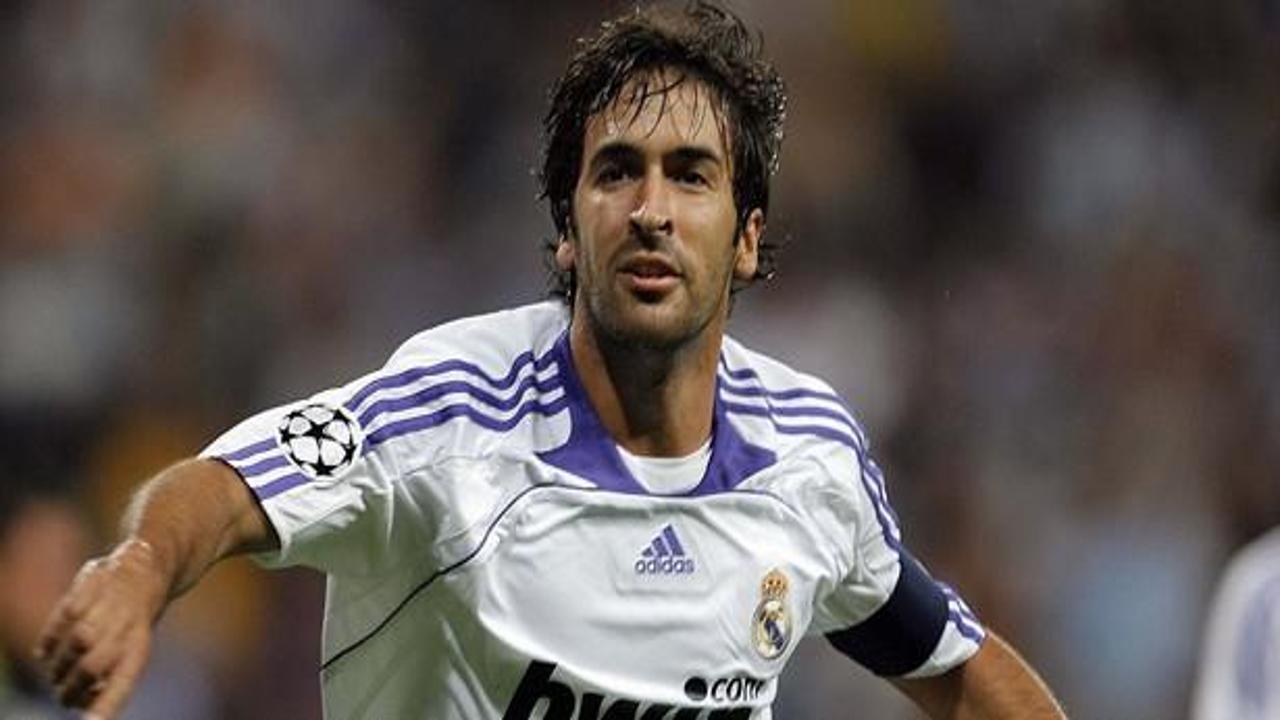 Raul efsanesi Real'e geri döndü / VİDEO