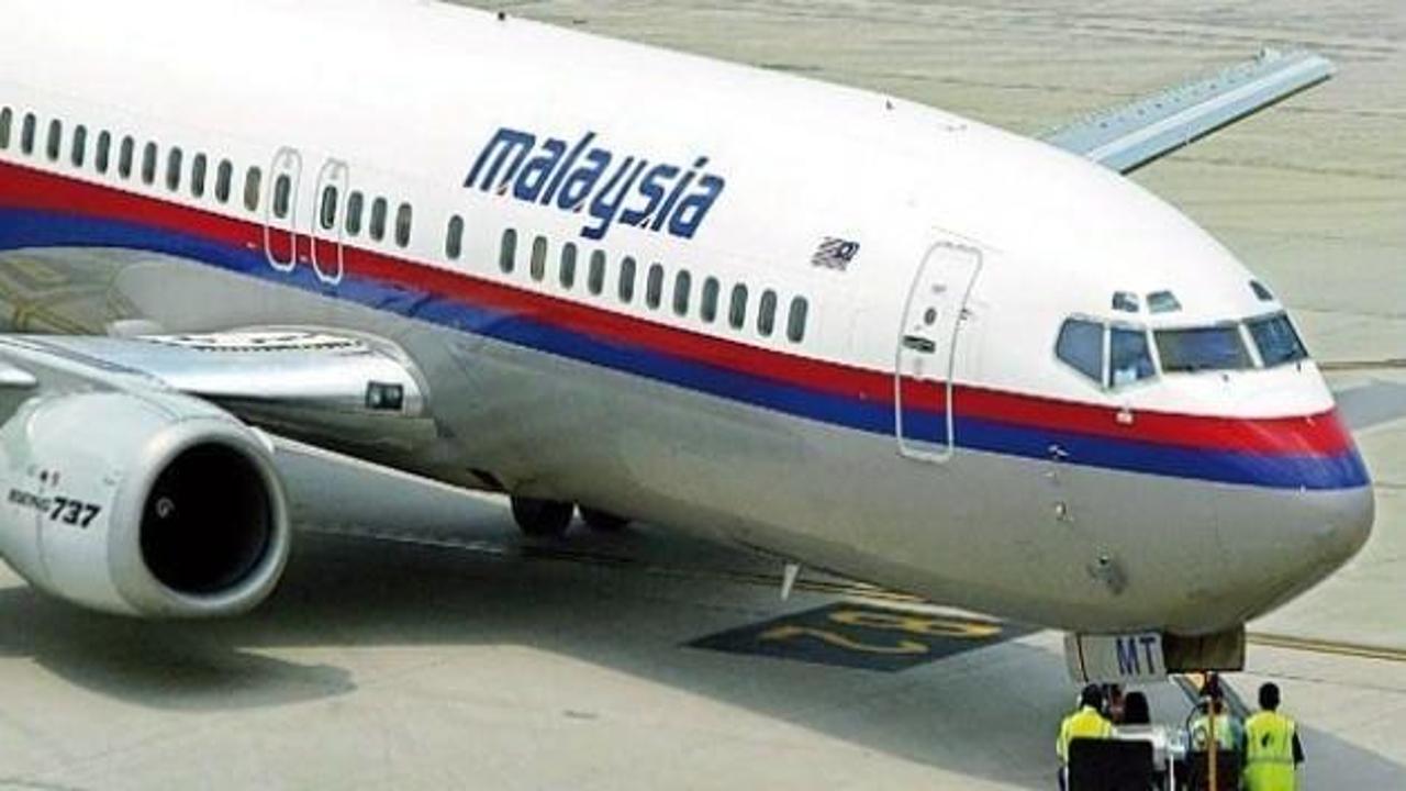'Kayıp Malezya uçağının kanadı bulundu'