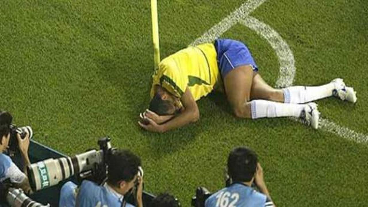 Rivaldo tam 11 yıl sonra alay konusu oldu