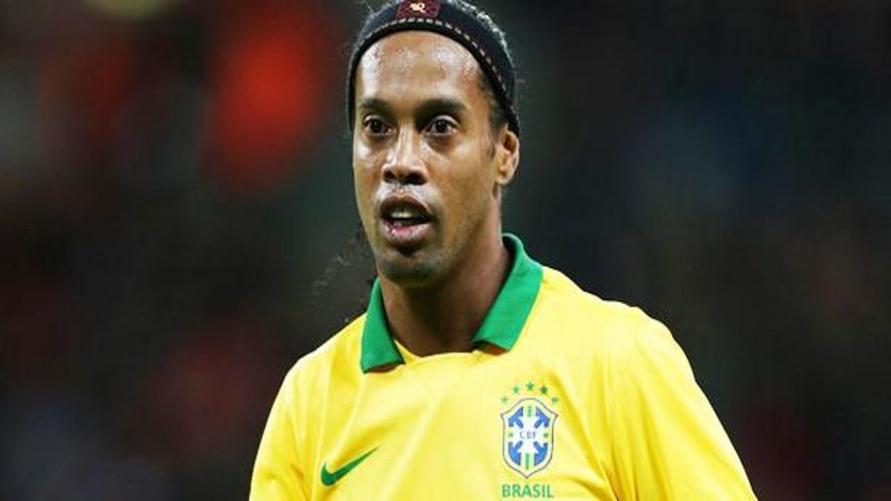 Ronaldinho'dan Beşiktaş'ı üzecek açıklama