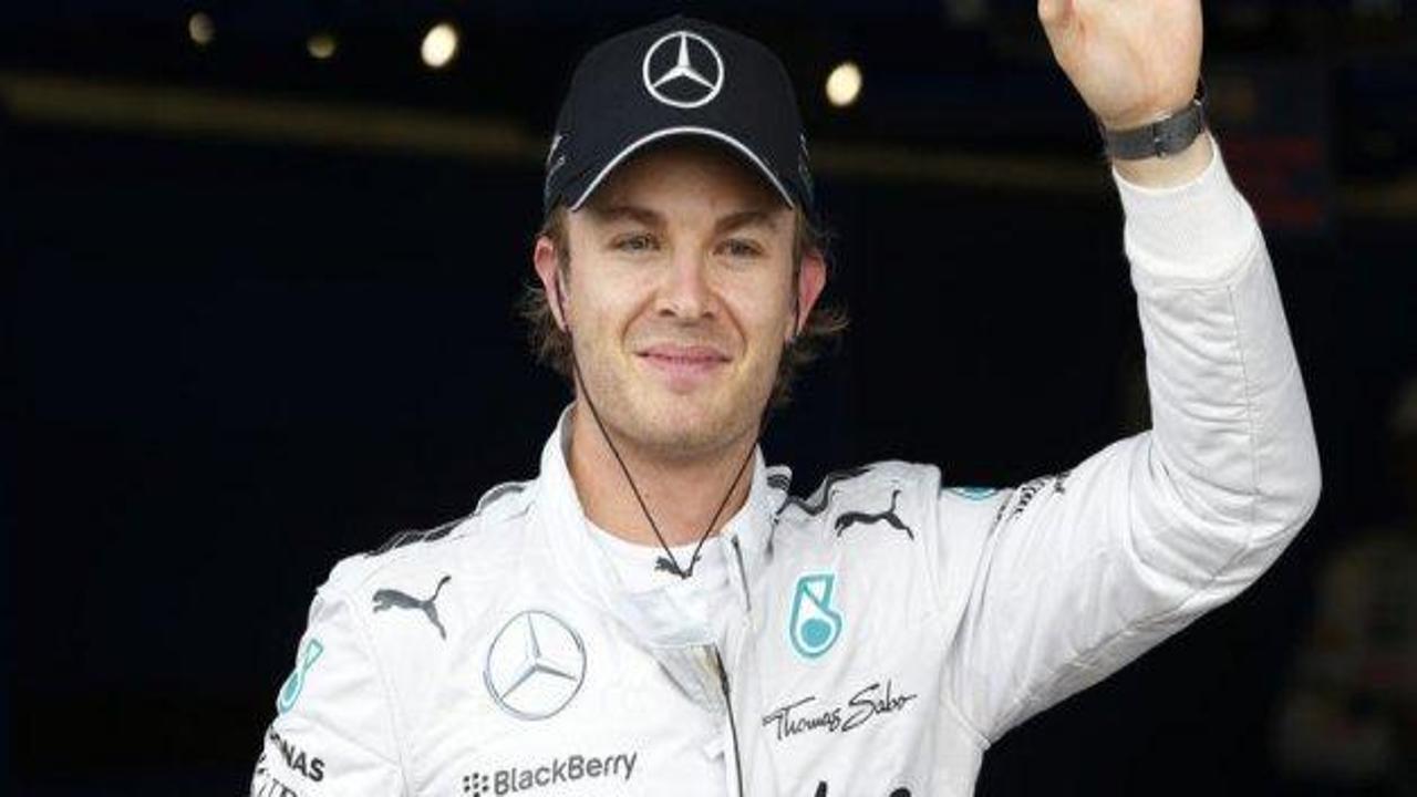 Rosberg, Mercedes ile sözleşme uzattı