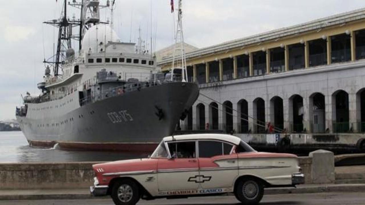 Rus istihbarat gemisi Küba'da!