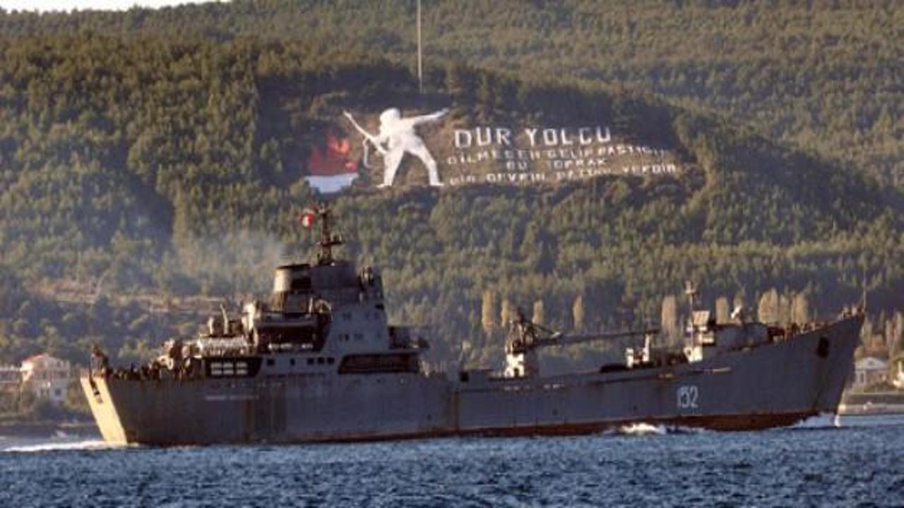 Rus savaş gemileri Çanakkale Boğazı'nda