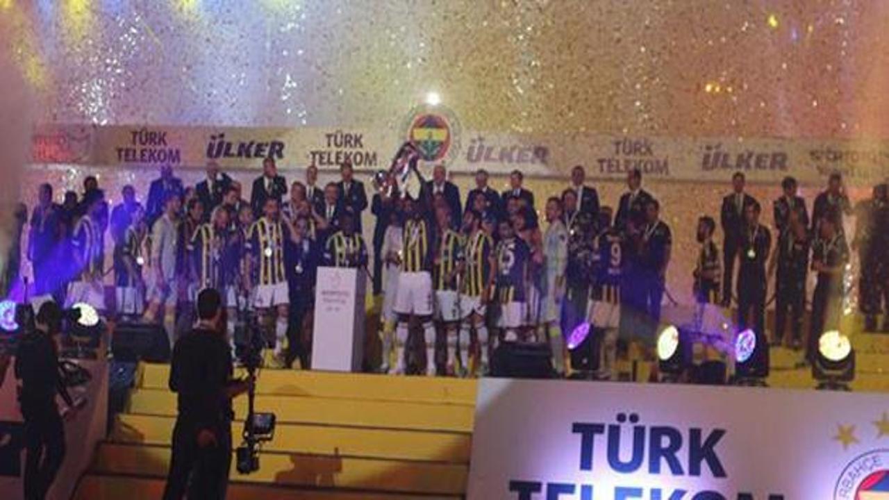 Fenerbahçe'den şampiyonluk kutlaması